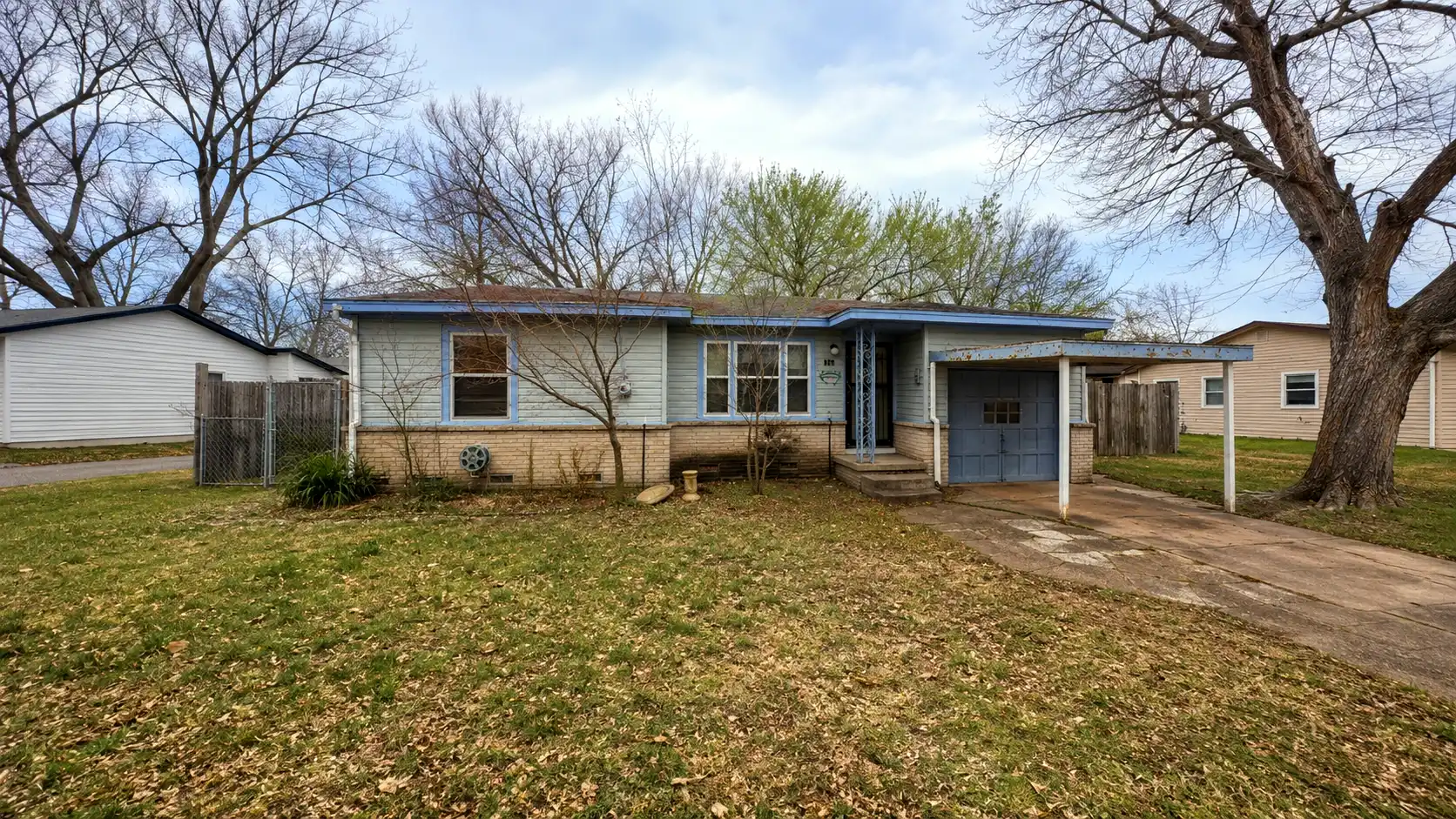 Dated Blue House We Bought In Tulsa Oklahoma Pic